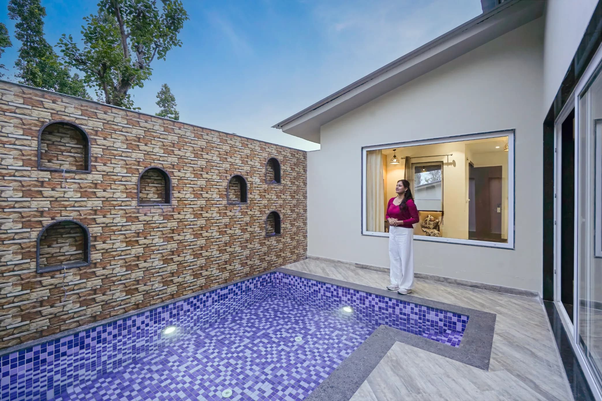 vana suite with pool